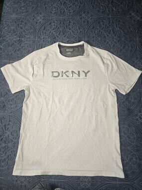 DKNY Logo Tee White Gray Graphic T Shirt Size M Minimalist Casual